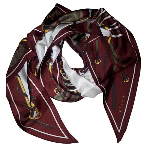 foulard soie gucci|foulard gucci etiquette.